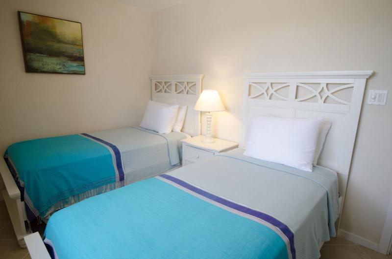 Lantana Resort Barbados By Island Villas 圣詹姆斯 外观 照片